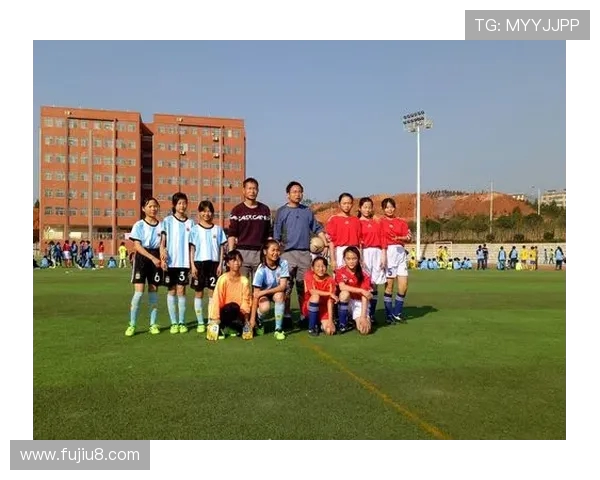 肖金财足球风采：从草根球员到职业赛场的拼搏与成长